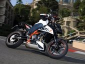 38202 690 Duke R Action 2010