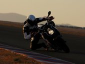 38207 990 Super Duke R Action 2010