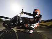 47046 990 Super Duke 2011 Action