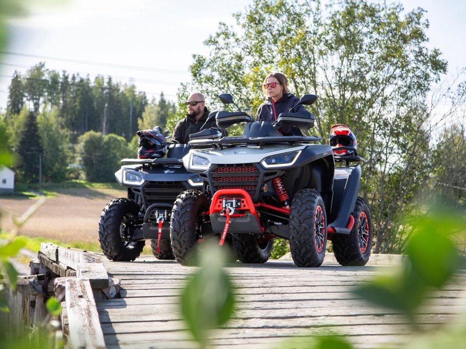 Segway Snarler AT6 S Naked 44 hv kaksipaikkainen mönkijä