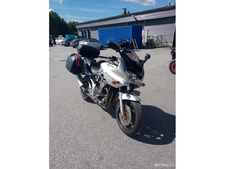 Moottoripyörä Suzuki GSF 2003 8982608