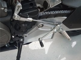 Moottoripyörä Aprilia Tuono 2022 10848929