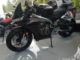Moottoripyörä Aprilia Tuono 2022 10848931