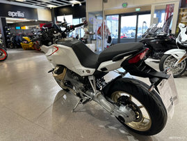 Moottoripyörä Moto Guzzi V100 Mandello 2023 12910909