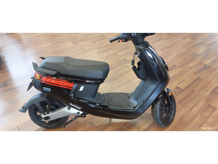 Skootteri NIU MQi 2023 13796768