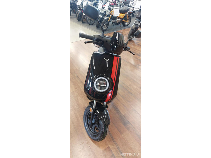 Skootteri NIU MQi 2023 13796770