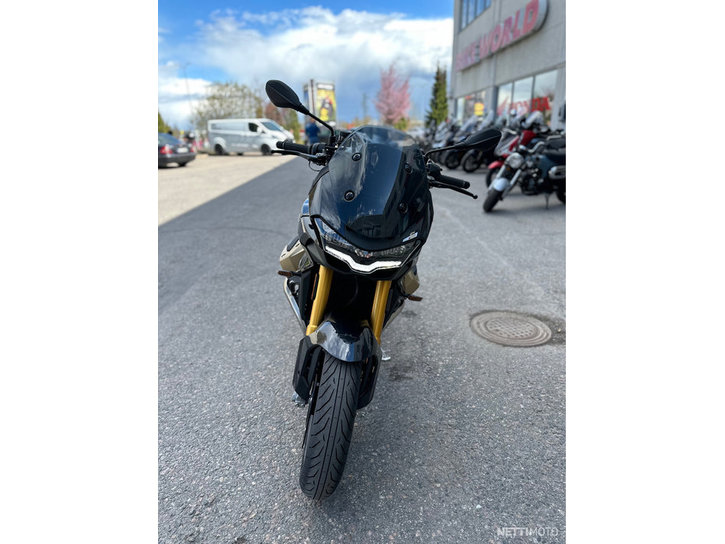 Moottoripyörä Moto Guzzi V100 Mandello 2024 13556326