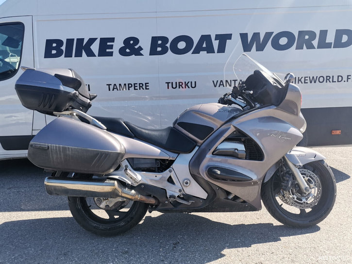Moottoripyörä Honda ST 2005 13686389
