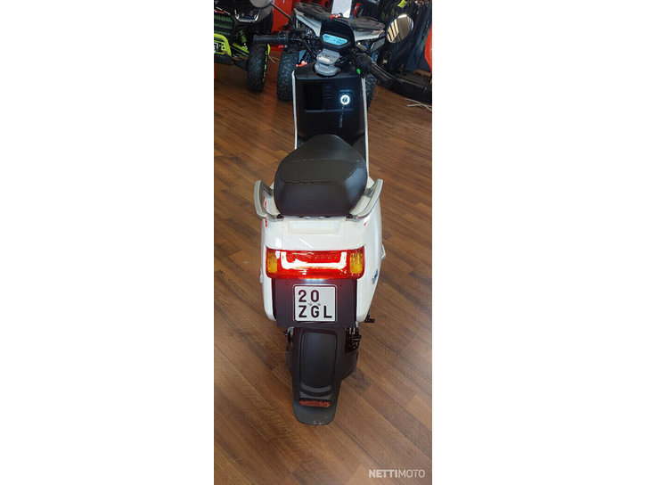 Skootteri NIU NQi 2023 13796807