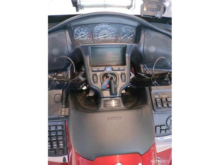 Moottoripyörä Honda GL 2014 13850930