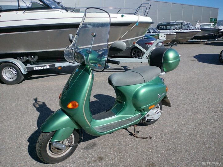Skootteri Vespa ET4 1998 13913354
