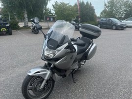 Moottoripyörä Honda NT 2008 14274994