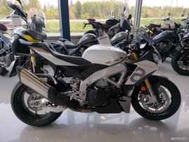 Moottoripyörä Aprilia Tuono 2021 14685682
