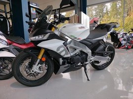 Moottoripyörä Aprilia Tuono 2021 14685685