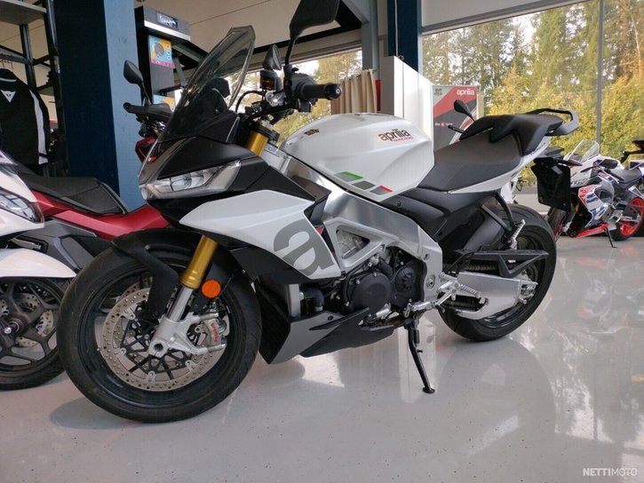 Moottoripyörä Aprilia Tuono 2021 14685685