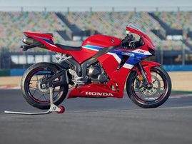 Moottoripyörä Honda CBR 2025 15006345
