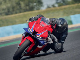 Moottoripyörä Honda CBR 2025 15006346