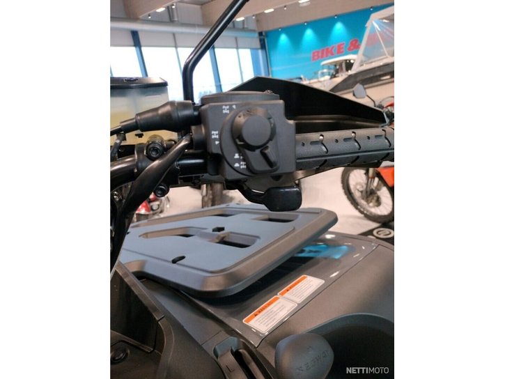 Mönkijä Segway Snarler 2025 15012500