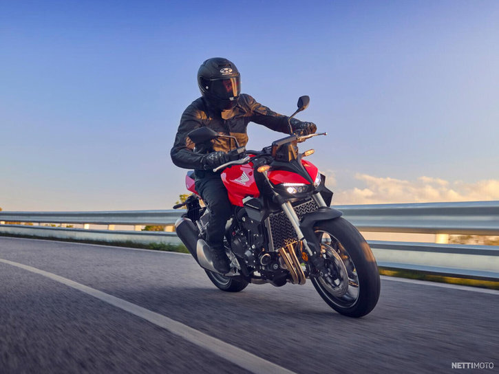 Moottoripyörä Honda CB 2025 17992418