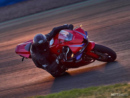 Moottoripyörä Honda CBR 2025 15375299