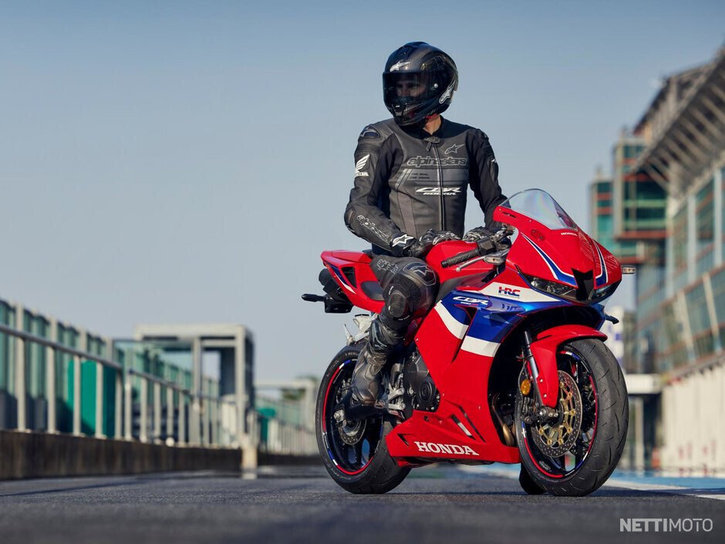 Moottoripyörä Honda CBR 2025 15375306