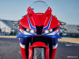 Moottoripyörä Honda CBR 2025 15375308