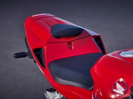 Moottoripyörä Honda CBR 2025 15375313