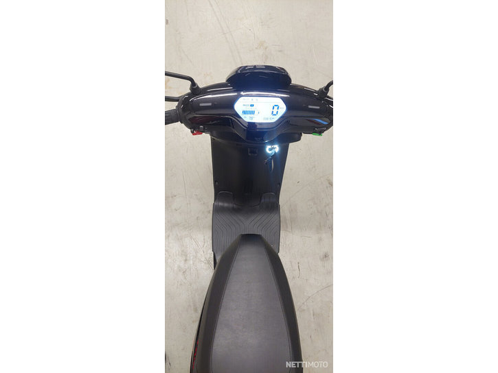 Skootteri NIU MQi 2022 15090798