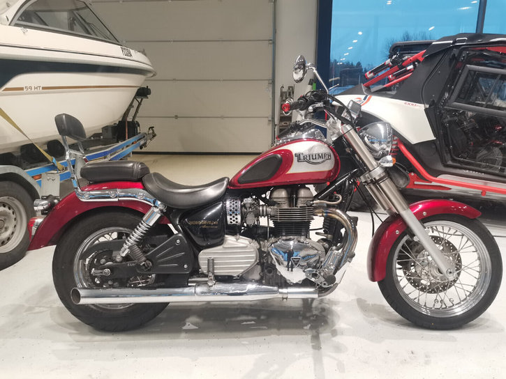 Moottoripyörä Triumph America 2002 15303109
