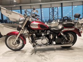 Moottoripyörä Triumph America 2002 15303111