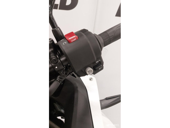 Moottoripyörä Honda NT 2022 23355474