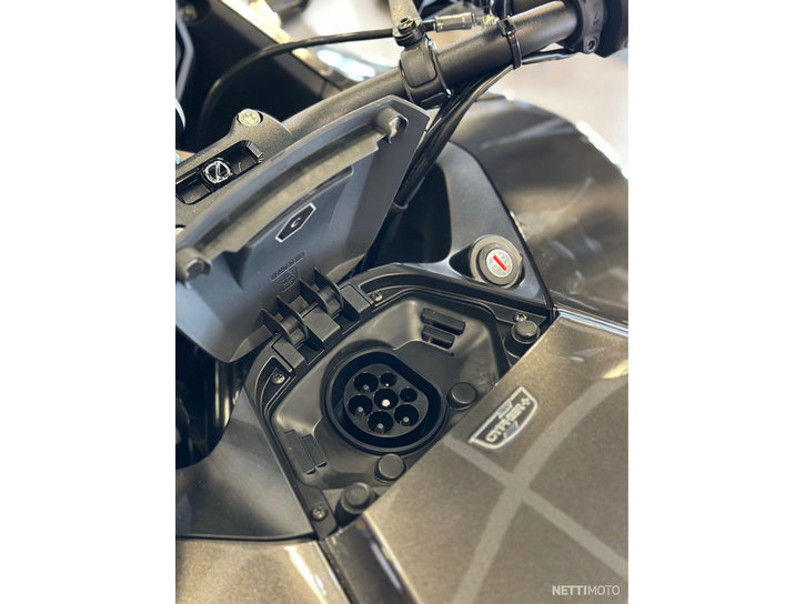 Moottoripyörä Zero DSR 2024 15433158