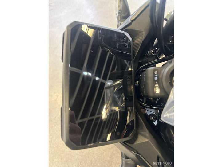 Moottoripyörä Honda CB 2024 15868128