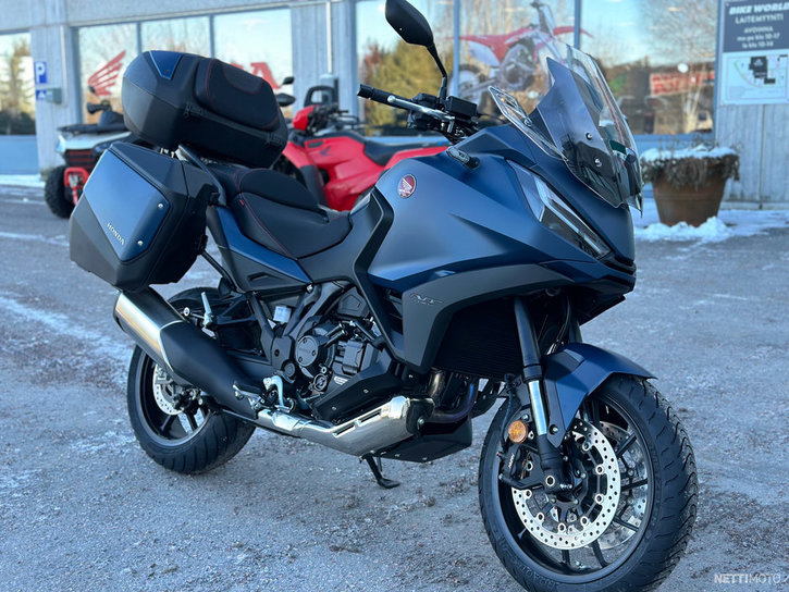 Moottoripyörä Honda NT 2024 15887072