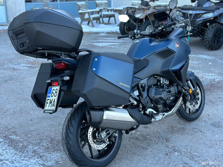 Moottoripyörä Honda NT 2024 15887073