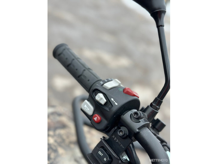 Mönkijä Segway Snarler 2024 15890382