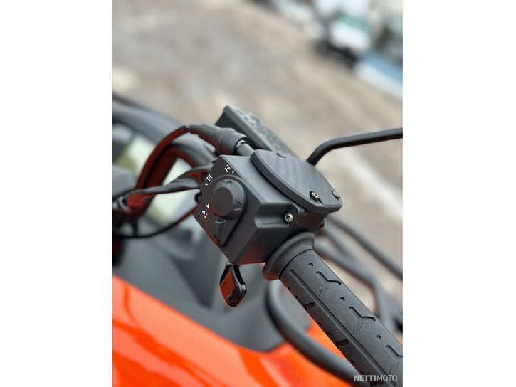 Mönkijä Segway Snarler 2024 15890391