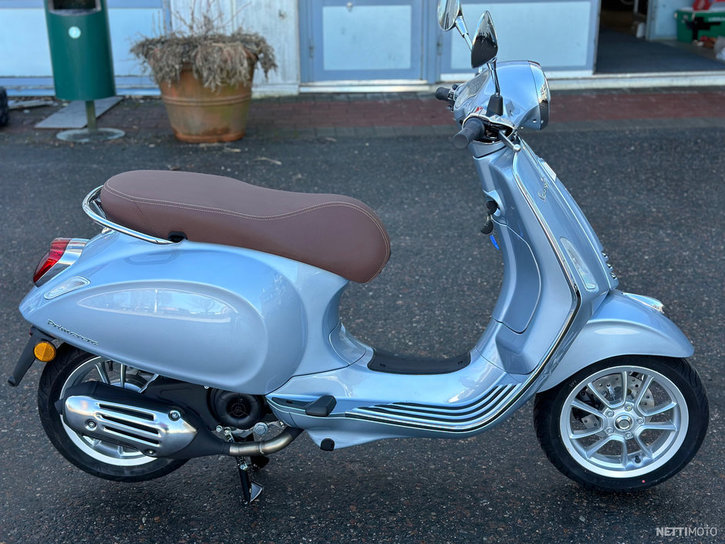 Skootteri Vespa Primavera 2023 16057223