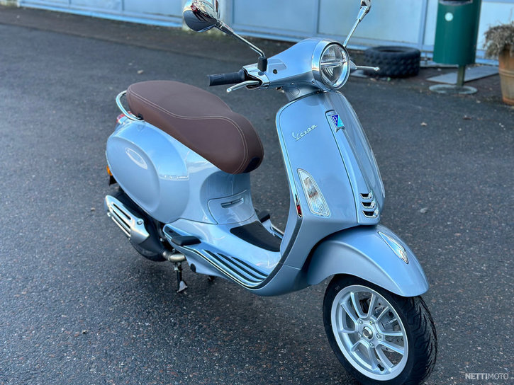 Skootteri Vespa Primavera 2023 16057227
