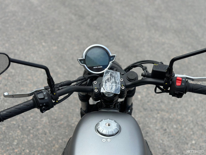 Moottoripyörä Moto Guzzi V7 2022 16362315