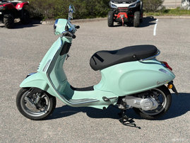 Skootteri Vespa Primavera 2024 16486575
