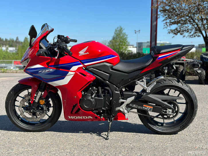 Moottoripyörä Honda CBR 2025 16494154