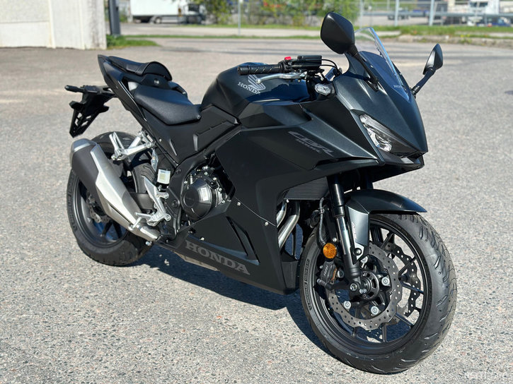 Moottoripyörä Honda CBR 2025 16494165