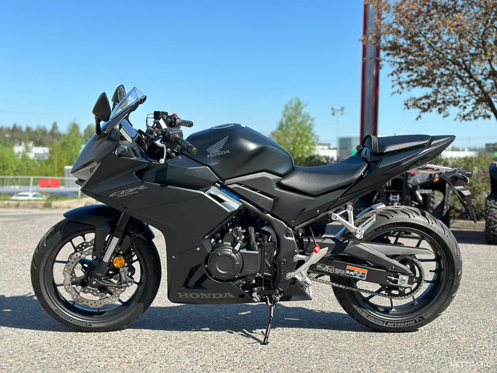 Moottoripyörä Honda CBR 2025 16494172