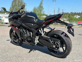 Moottoripyörä Honda CBR 2025 16494255