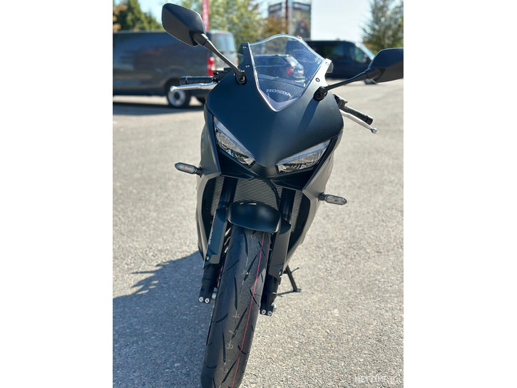 Moottoripyörä Honda CBR 2025 16494256