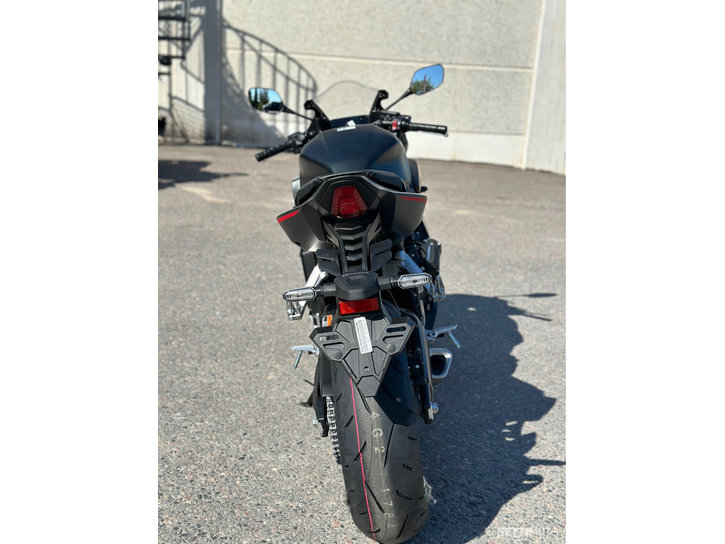 Moottoripyörä Honda CBR 2025 16494257