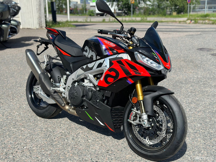 Moottoripyörä Aprilia Tuono 2023 16662607
