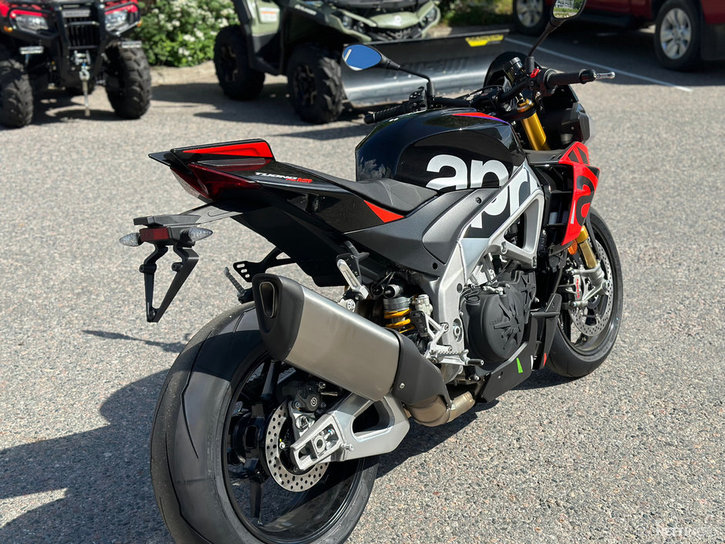 Moottoripyörä Aprilia Tuono 2023 16662608