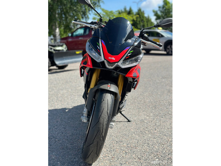 Moottoripyörä Aprilia Tuono 2023 16662622